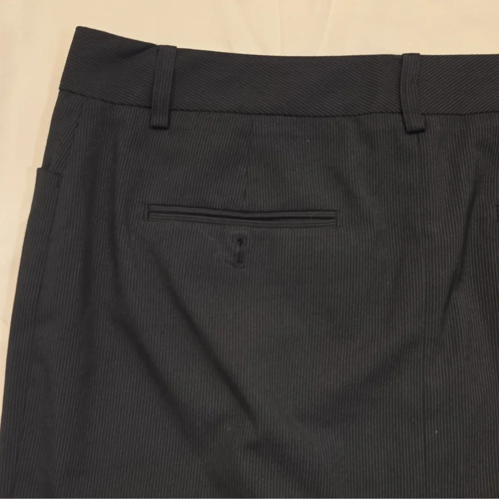 Express Design Studio Women's Black Pinstripe Pencil Skirt Knee Zip Sz 6 #107